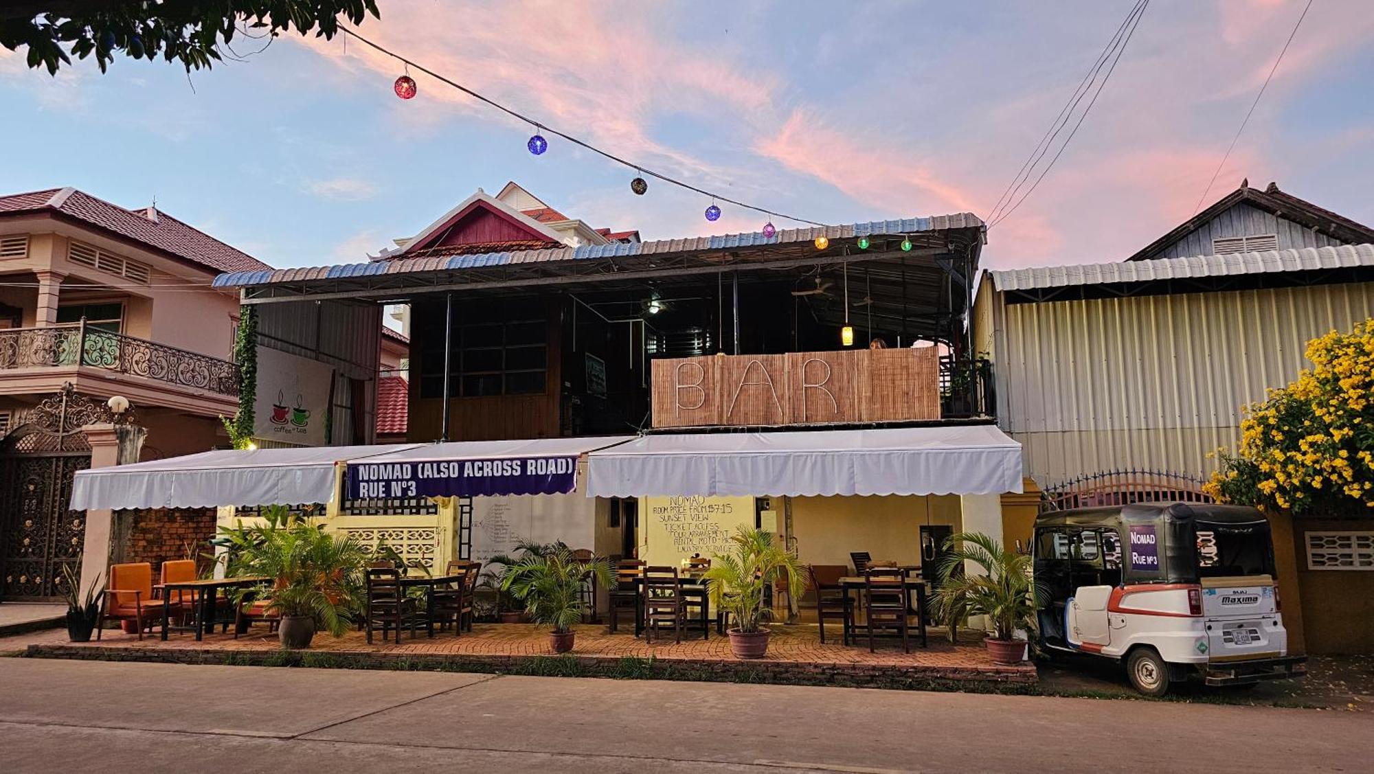 Nomad Guesthouse Kratié Exterior foto